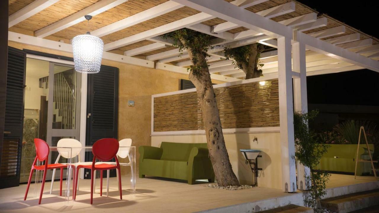 Le Suites Del Carrubo Favignana Exteriör bild