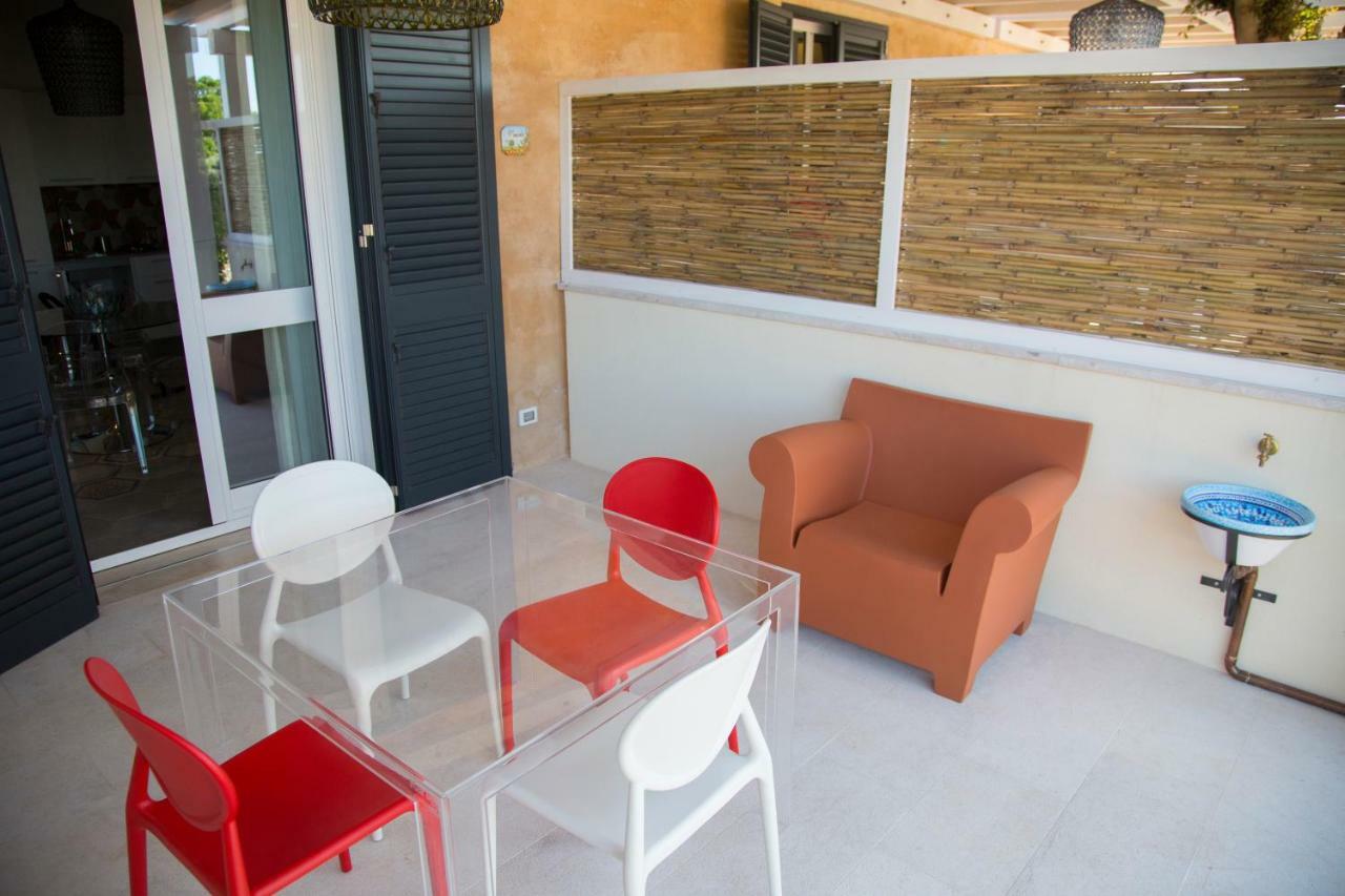 Le Suites Del Carrubo Favignana Exteriör bild