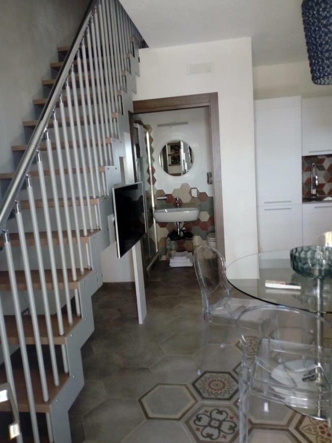 Le Suites Del Carrubo Favignana Exteriör bild