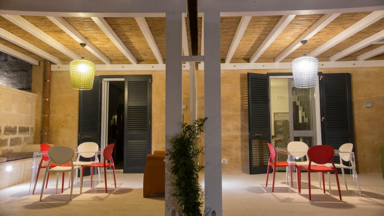 Le Suites Del Carrubo Favignana Exteriör bild