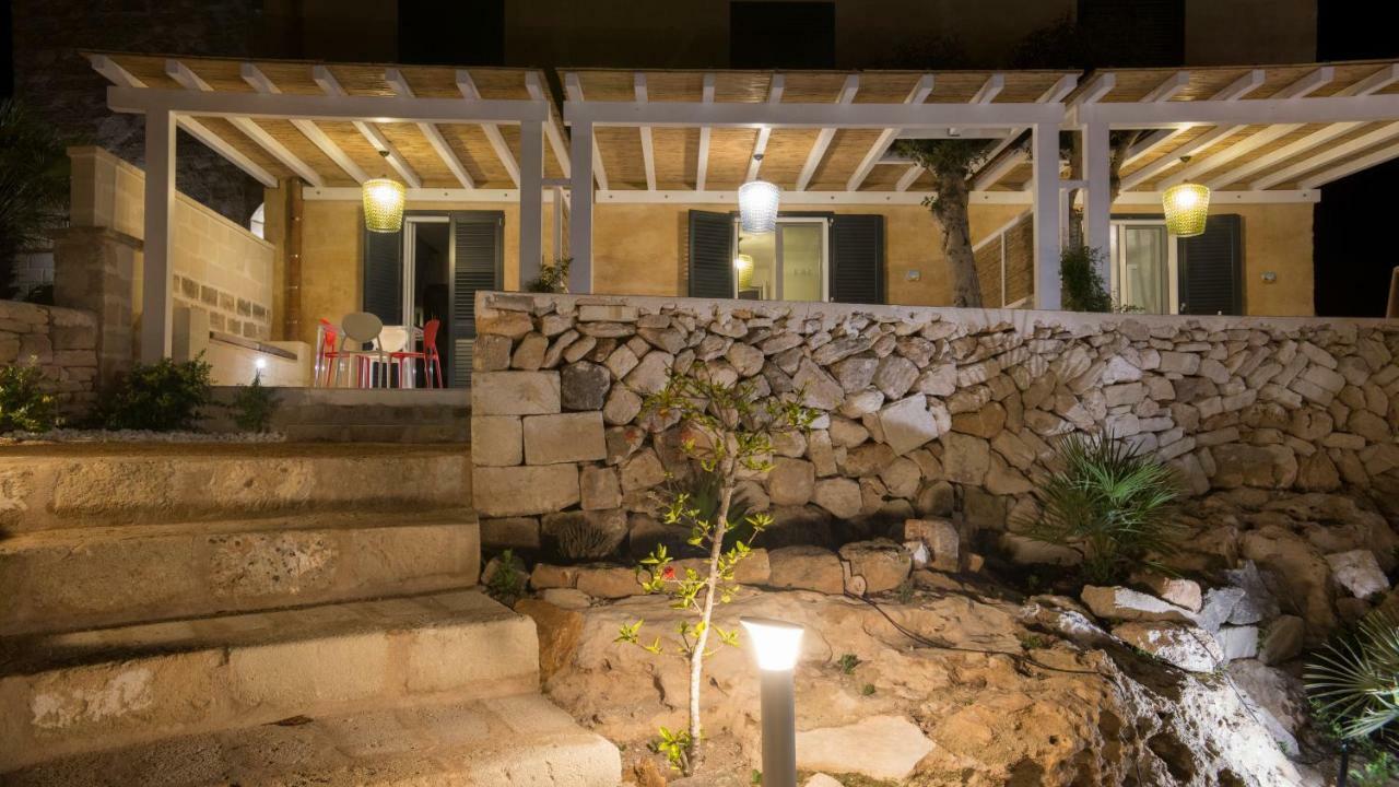 Le Suites Del Carrubo Favignana Exteriör bild