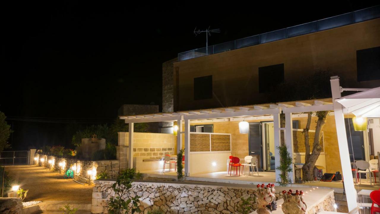 Le Suites Del Carrubo Favignana Exteriör bild
